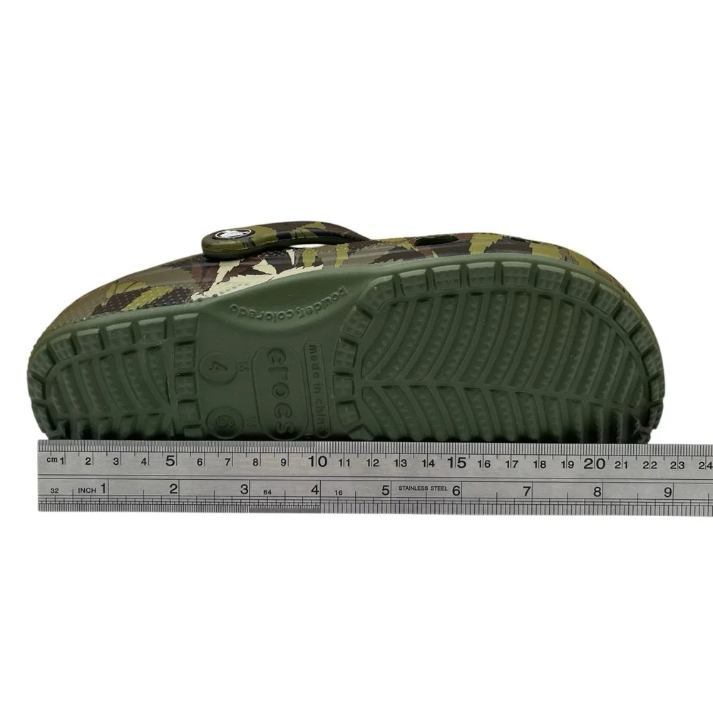Crocs Youth Big Boys Classic Hemp Camo Clogs Size 4/Women's 6 Army Green Slip-on